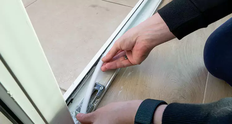 Garage Door Off Track Repair in South Bradenton, FL