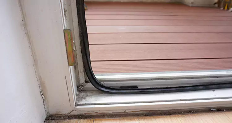 Why Choose Us for Leaking Sliding Glass Door Repair in South Bradenton, FL?