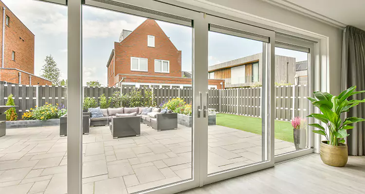 Best Sliding Screen Door Replacement Company in South Bradenton, FL