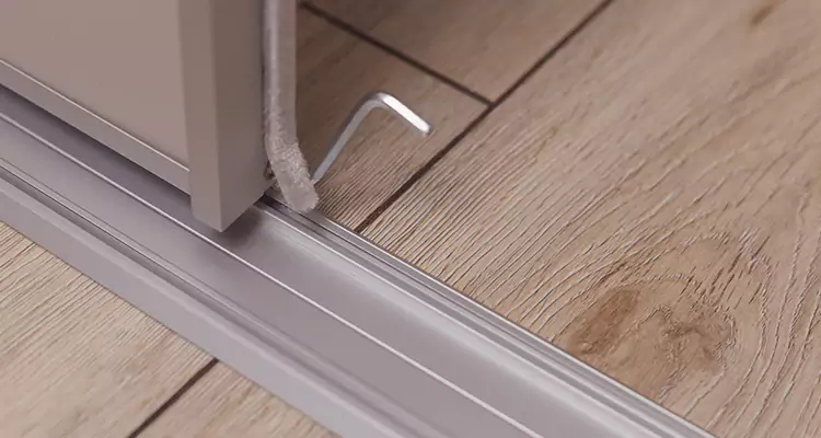 Squeaky Sliding Door Repair in South Bradenton, FL