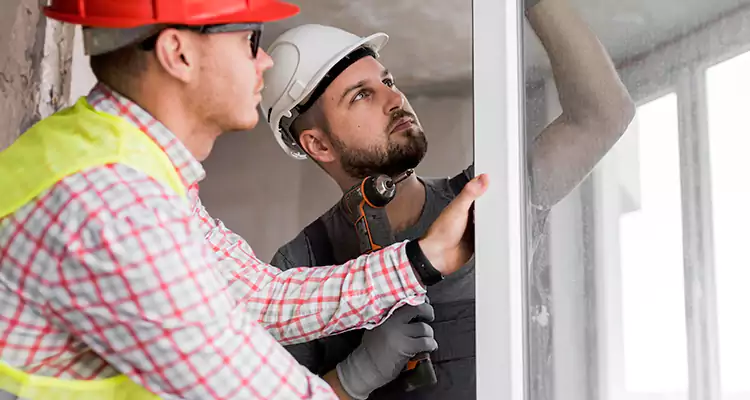 Sliding Patio Door Sticking? Expert Repair in South Bradenton, FL.