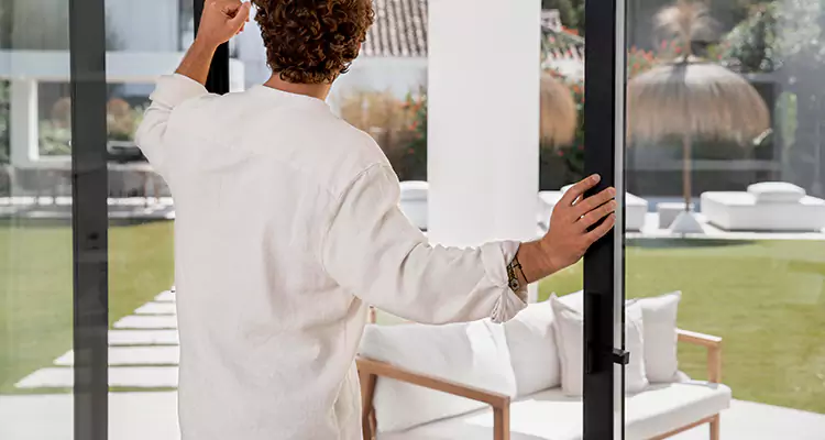 Fix Backyard Sliding Door Hard To Operate in South Bradenton, FL