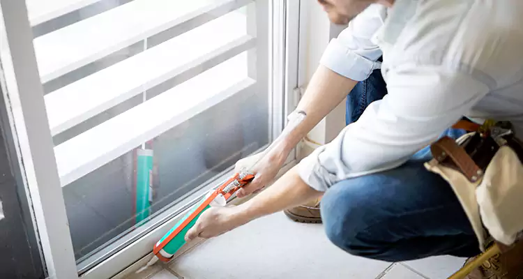 Dap Window Caulk Repair in South Bradenton, FL